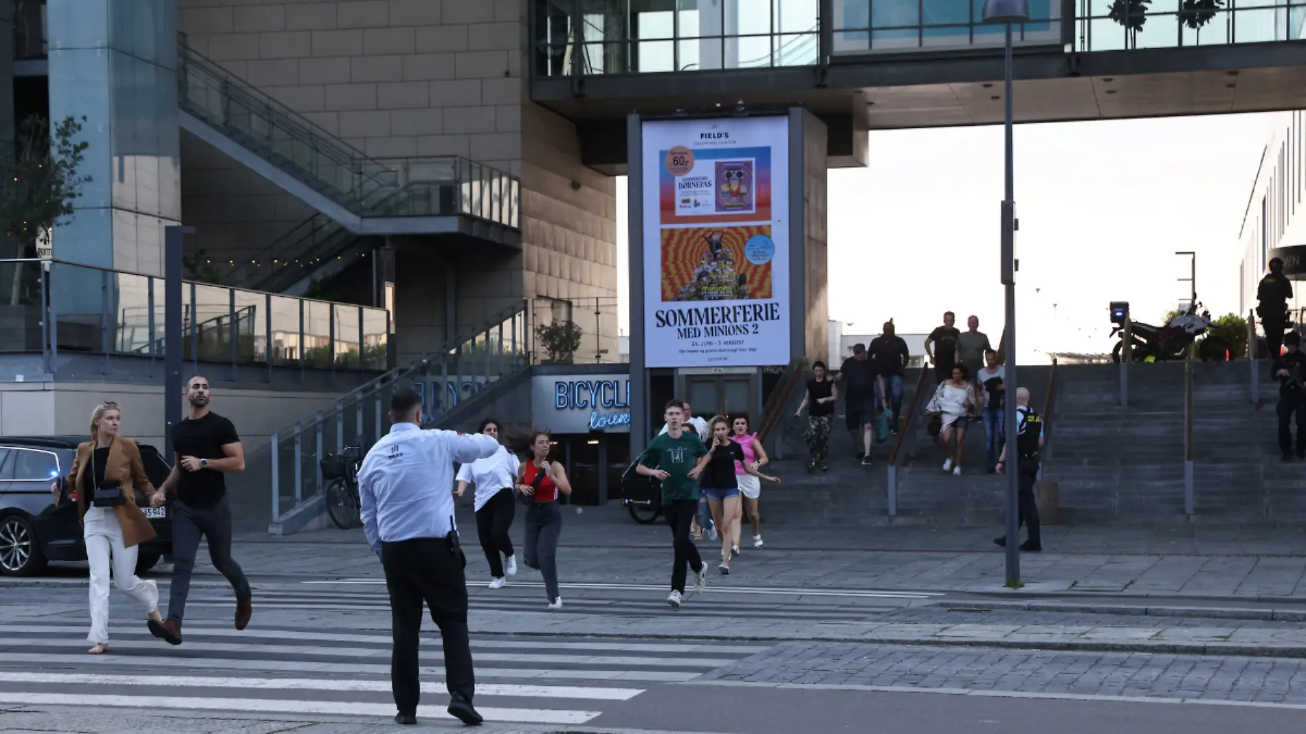 Tiroteo en centro comercial de Copenhague deja varias personas heridas